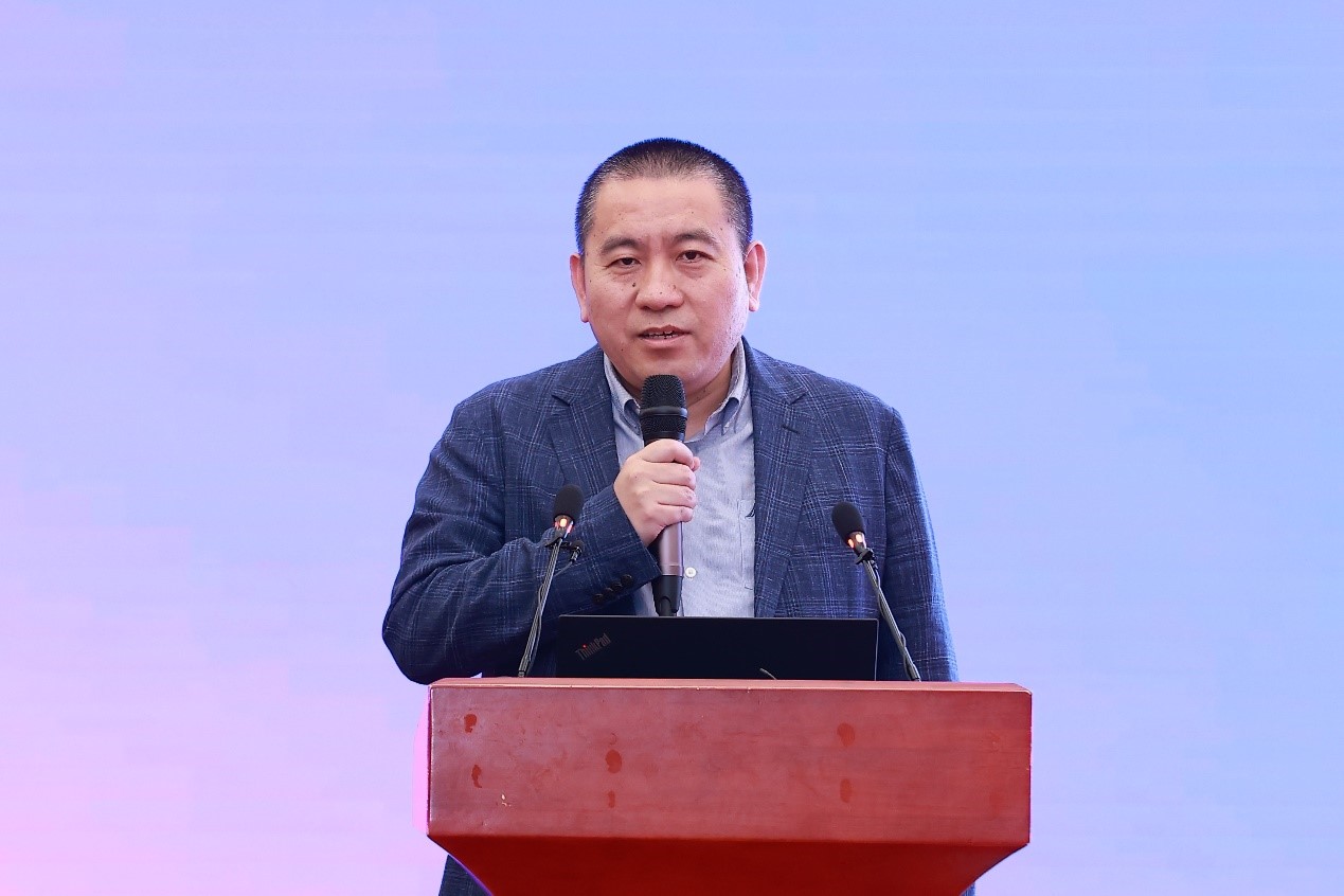 王继龙教授介绍核心网络和节点建设情况